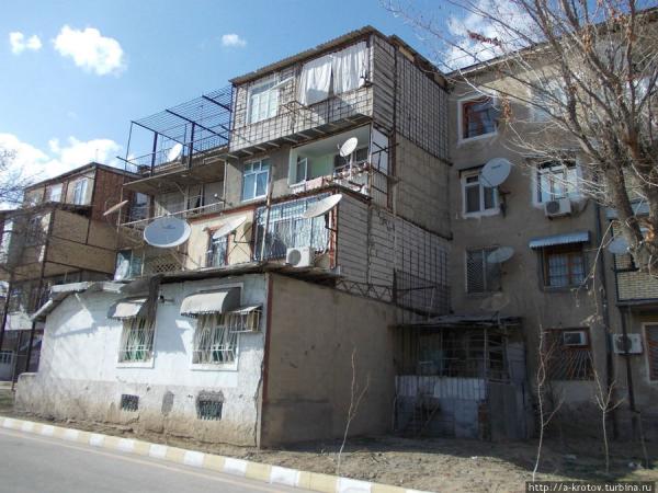 http://1pobalkonu.ru/wp-content/uploads/yuridicheskaya-i-texnicheskaya-storony-voprosa-kak-pristroit-balkon-na-pervom-etazhe3.jpg