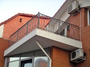 Угловой балкон